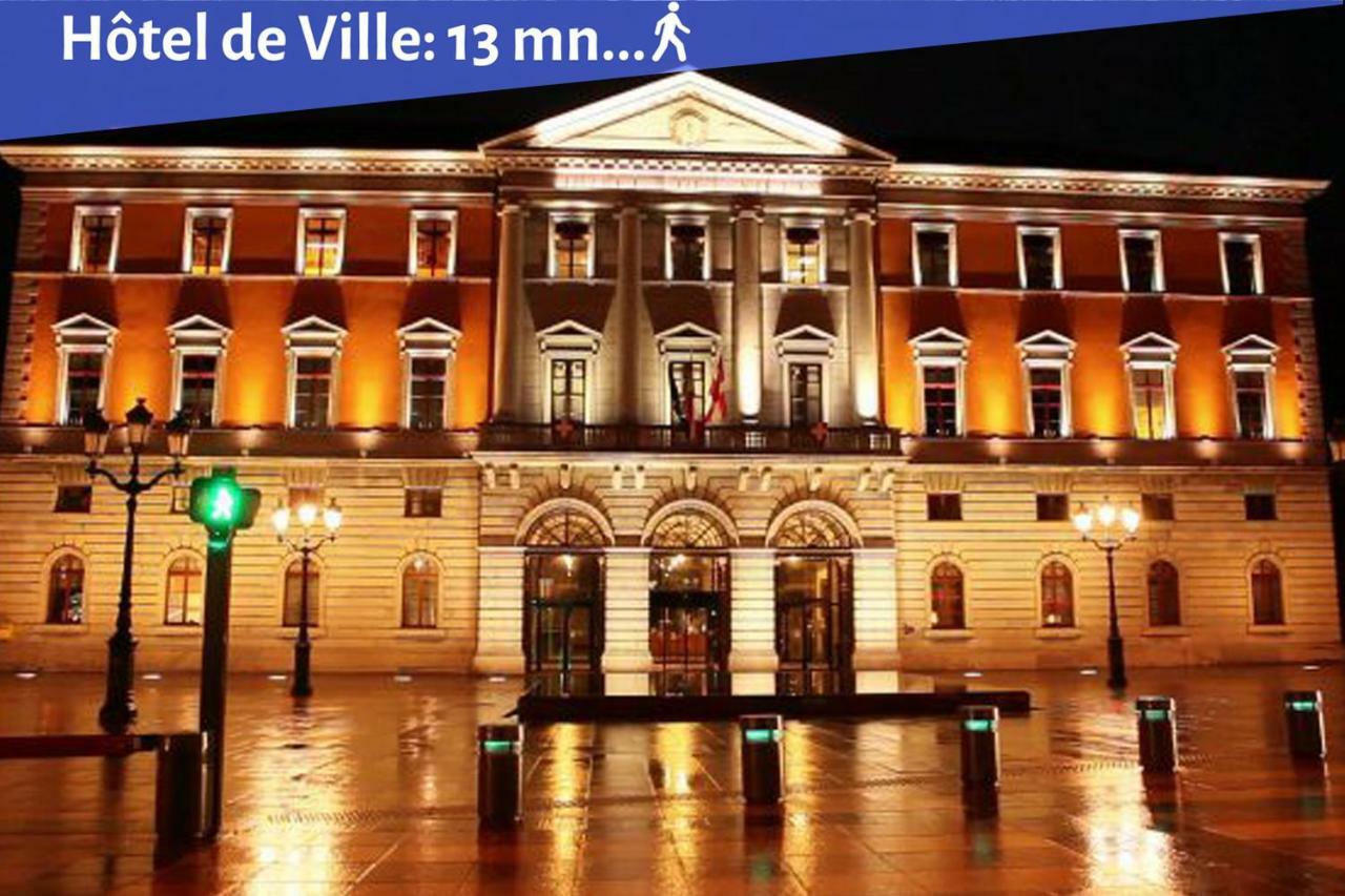 Portes De La Vieille Ville Annecy Exterior foto